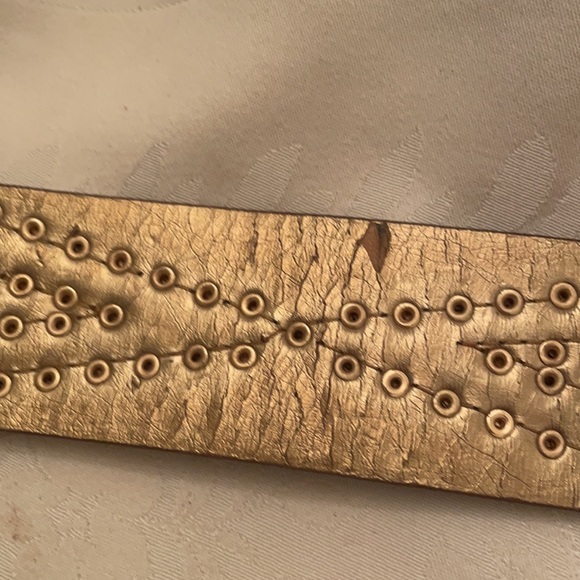 Michael Kors brown belt w/gold “peg” designs (OLCC) (BELT only) - Picture 9 of 11